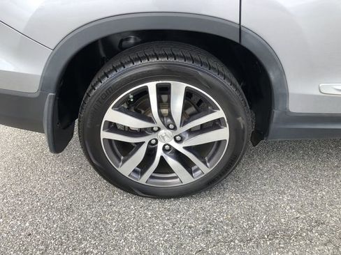 Used 2016 Honda Pilot Elite image 10