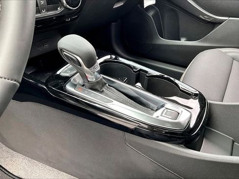 New 2026 Chevrolet Trax ACTIV w/ Sunroof Package FWD image 13