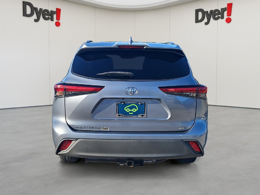 Used 2021 Toyota Highlander XLE FWD image 4