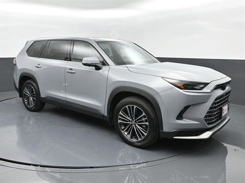 Certified 2026 Toyota Grand Highlander AWD Hybrid image 2