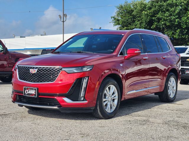 Used 2024 Cadillac XT6 Luxury FWD image 3