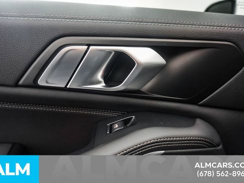 Used 2022 BMW X5 xDrive40i AWD/4WD image 57