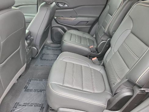 Used 2023 GMC Acadia Denali w/ Denali Ultimate Package AWD/4WD image 14
