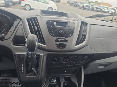 Used 2016 Ford Transit 250 130 Low Roof RWD image 24
