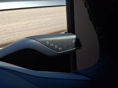 Used 2023 Tesla Model 3 Standard Range RWD image 17