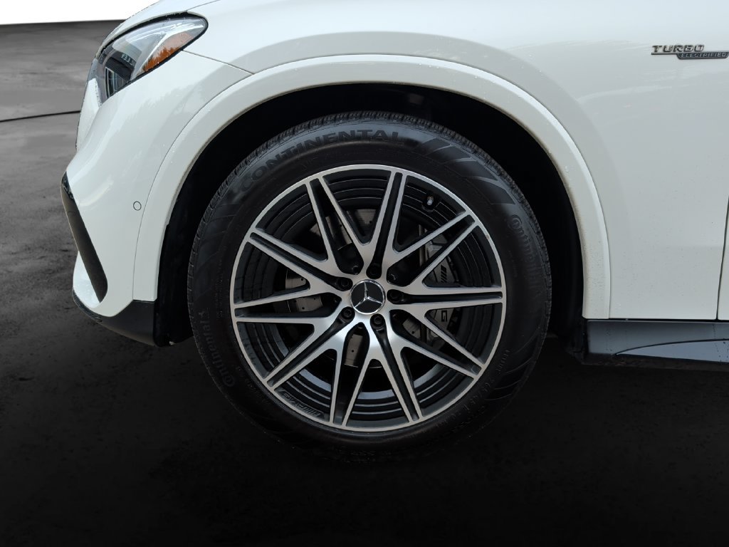 Used 2025 Mercedes-Benz GLC 43 AMG 4MATIC image 9