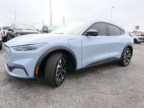 New 2024 Ford Mustang Mach-E Select w/ Comfort Package Lite image 9