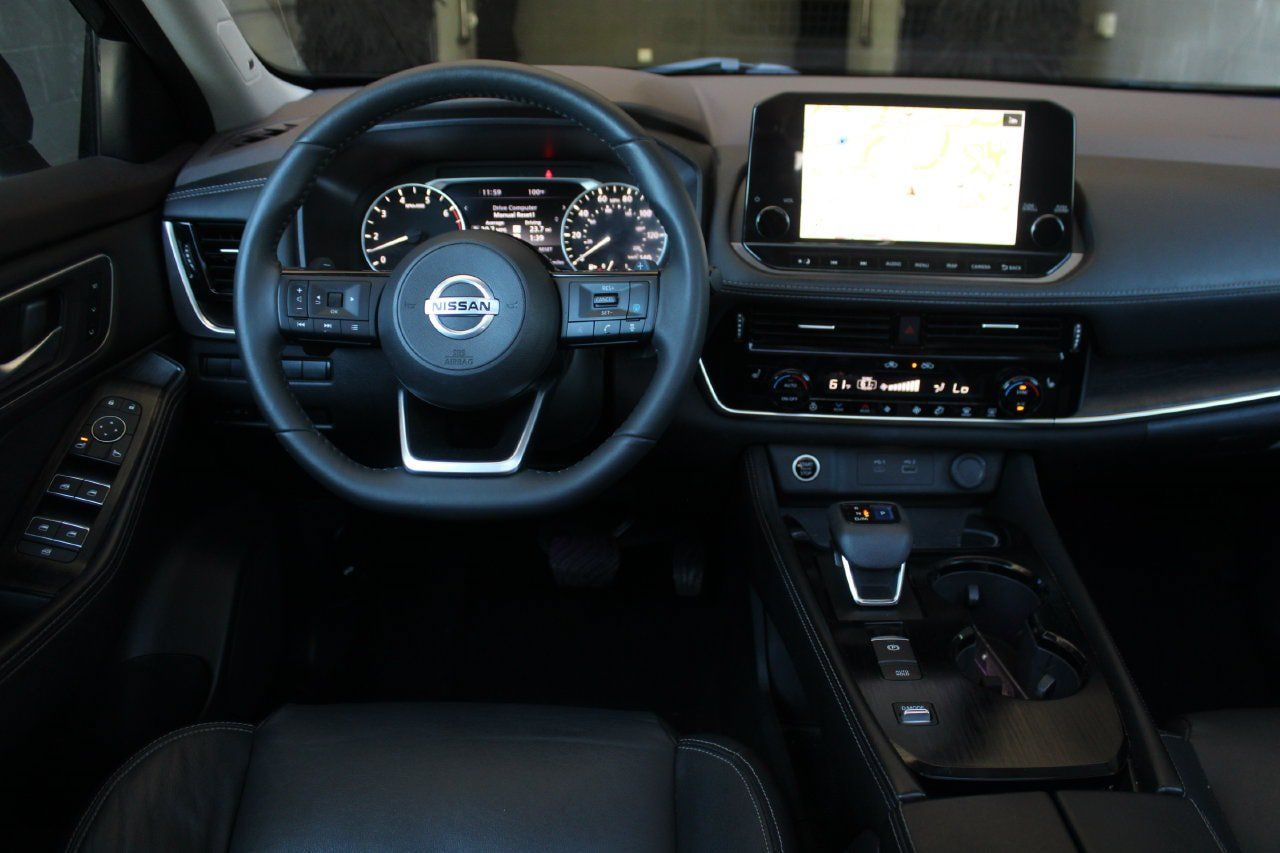 Used 2021 Nissan Rogue SL w/ Premium Package FWD image 18
