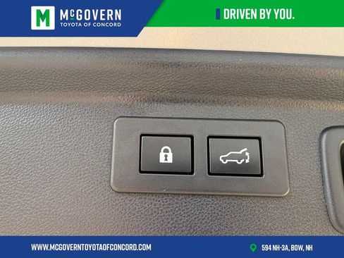 Used 2024 Subaru Forester Limited AWD/4WD image 33