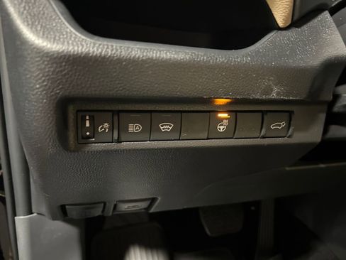 New 2025 Toyota RAV4 XLE image 21