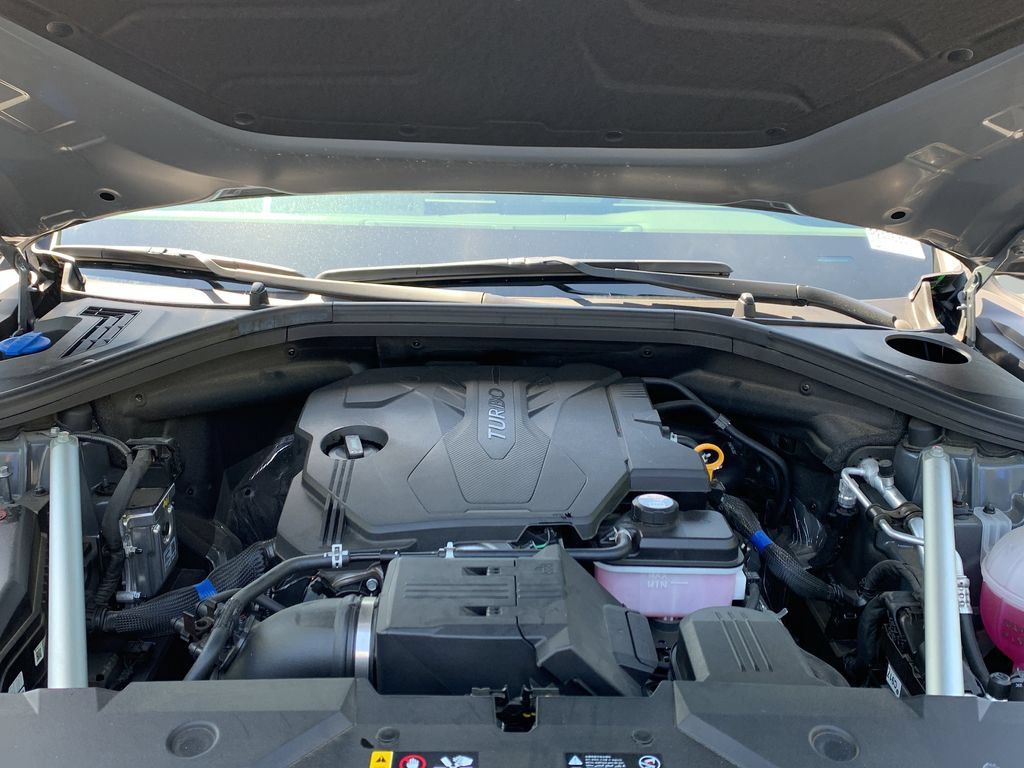 Certified 2026 Genesis GV70 2.5T AWD/4WD image 9