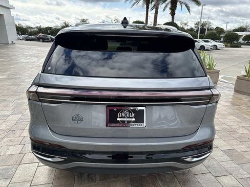 Certified 2024 Lincoln Nautilus Reserve image 3