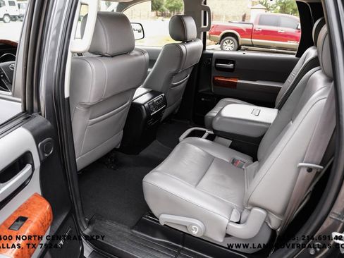 Used 2019 Toyota Sequoia Platinum AWD/4WD image 45