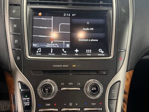 Used 2016 Lincoln MKX Reserve w/ Equipment Group 102A AWD/4WD image 10