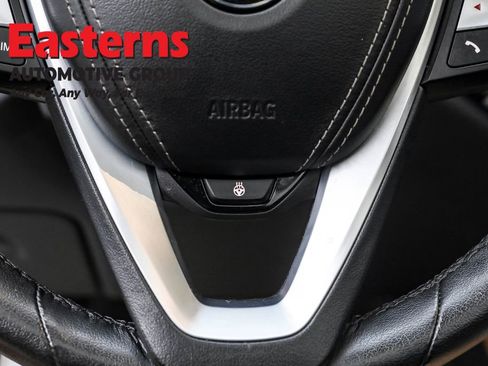 Used 2022 BMW X5 xDrive40i w/ Premium Package image 18