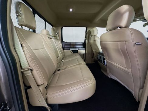 Used 2018 Ford F150 Lariat w/ Equipment Group 502A Luxury image 31