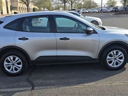 Certified 2023 Ford Escape AWD image 2