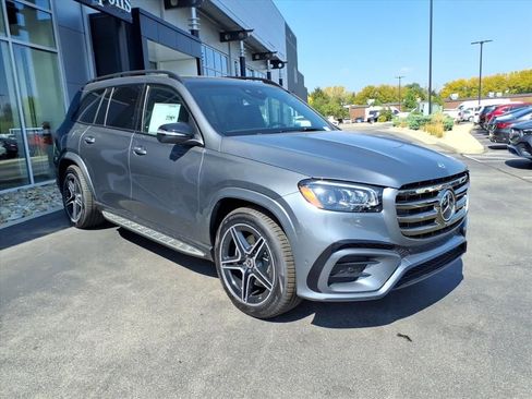 New 2026 Mercedes-Benz GLS 450 4MATIC image 8