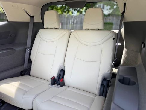 Used 2023 Cadillac XT6 Premium Luxury w/ LPO, Floor Liner Package AWD/4WD image 25