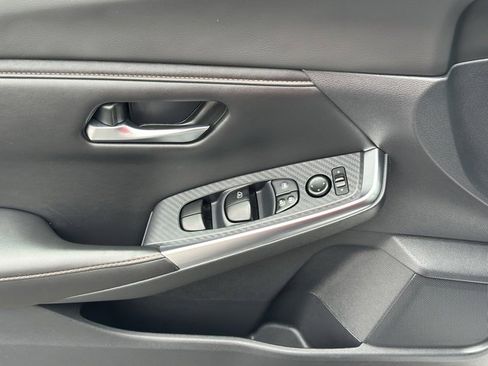 Certified 2023 Nissan Sentra SR w/ Midnight Edition Package image 21