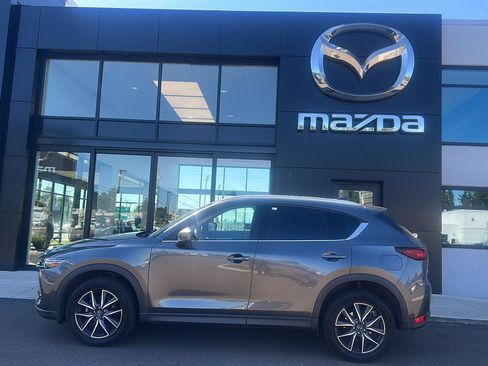 Used 2017 MAZDA CX-5 Grand Touring w/ Premium Package AWD/4WD image 1