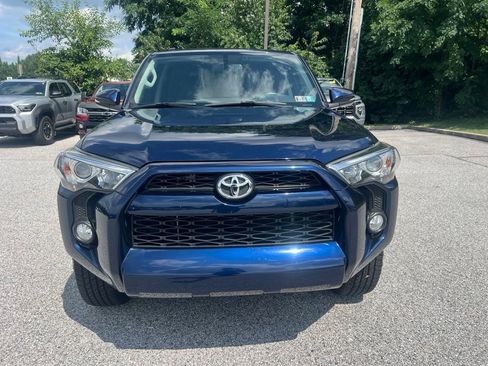 Used 2019 Toyota 4Runner SR5 Premium AWD/4WD image 8