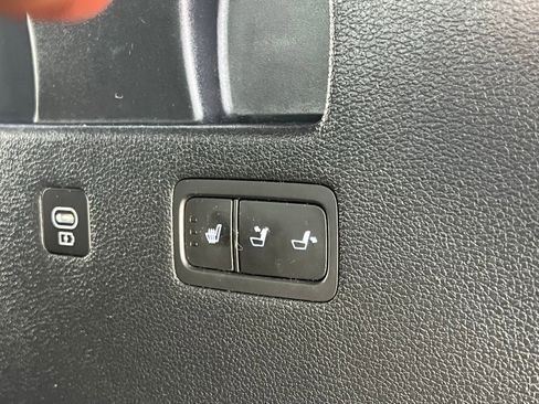 Used 2024 Hyundai Palisade Calligraphy image 19