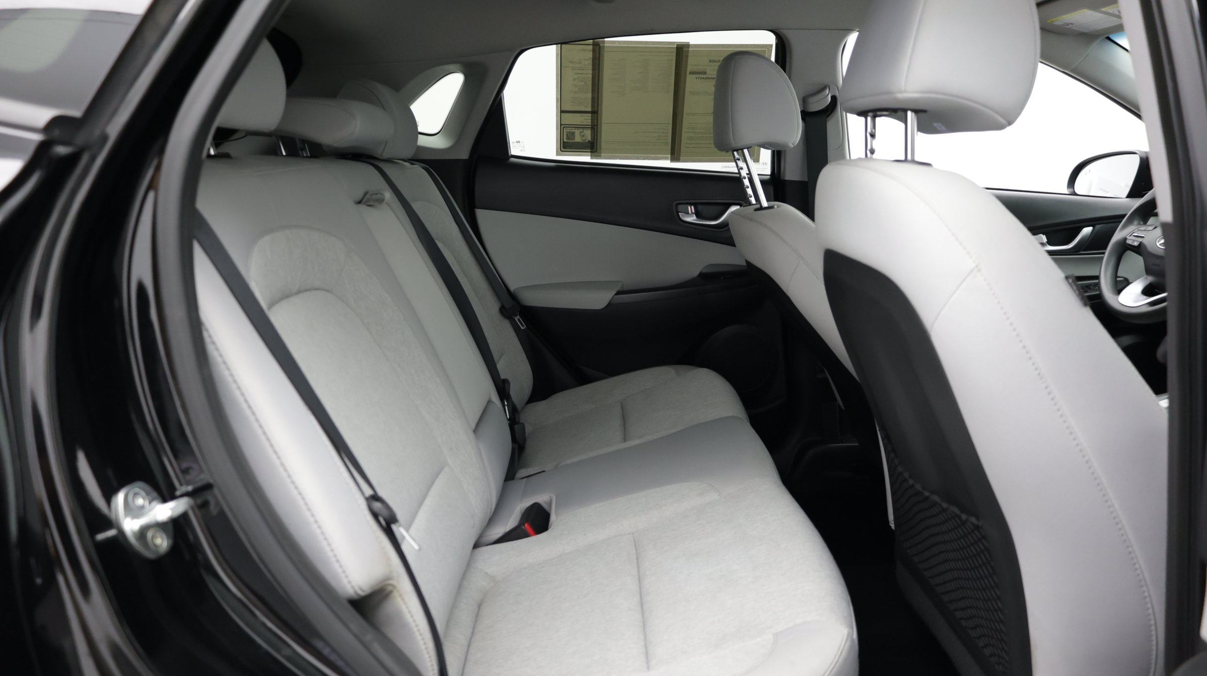Used 2023 Hyundai Kona SE FWD image 37