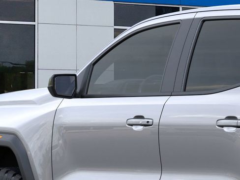 New 2026 GMC Canyon Elevation w/ Convenience Package image 12