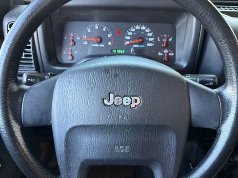 Used 2004 Jeep Wrangler Rubicon w/ Dual Top Group image 22