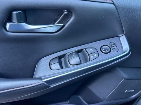 Used 2025 Nissan Sentra SR w/ SR Premium Package FWD image 21