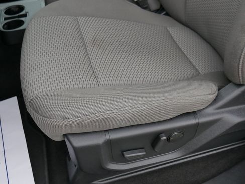 Used 2019 Ford F150 XLT image 37