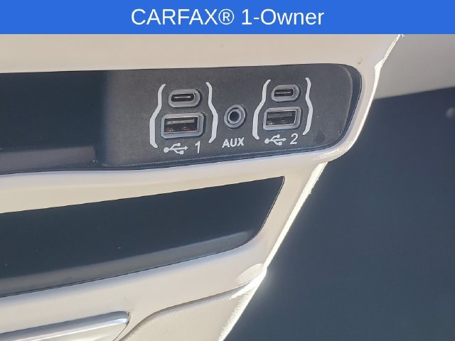 Used 2024 Chrysler Pacifica Touring-L FWD image 21