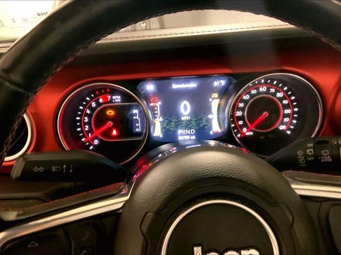 Used 2021 Jeep Wrangler Unlimited Rubicon AWD/4WD image 33