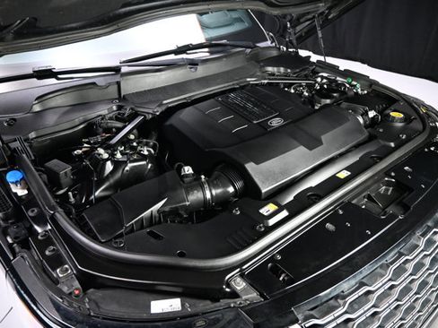 Used 2019 Land Rover Range Rover Supercharged AWD/4WD image 35