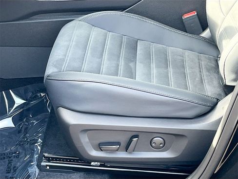 New 2026 Mitsubishi Outlander SE image 19