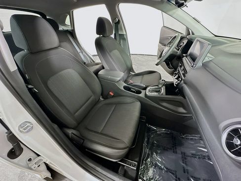 Used 2023 Hyundai Kona SEL AWD/4WD image 12