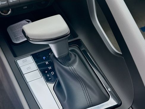 New 2026 Hyundai Elantra Sport FWD image 13