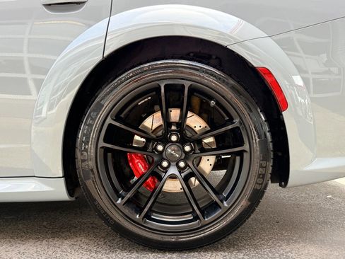 Used 2020 Dodge Charger SRT Hellcat RWD image 12