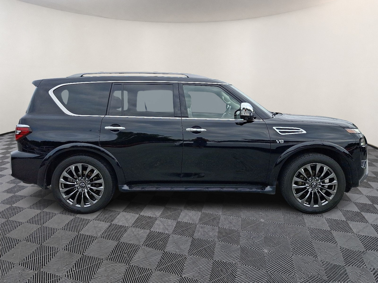 Used 2021 Nissan Armada Platinum w/ Captain's Chairs Package AWD/4WD image 7