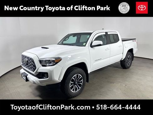 Used 2020 Toyota Tacoma TRD Sport image 7
