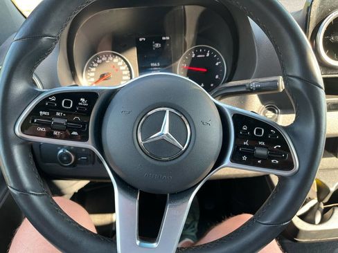 Used 2022 Mercedes-Benz Sprinter 4500 image 13
