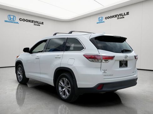 Used 2015 Toyota Highlander XLE AWD/4WD image 9