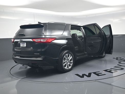 Used 2021 Chevrolet Traverse Premier AWD/4WD image 30