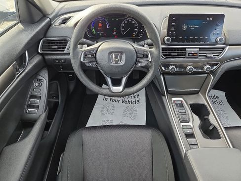 Certified 2019 Honda Accord Hybrid image 13