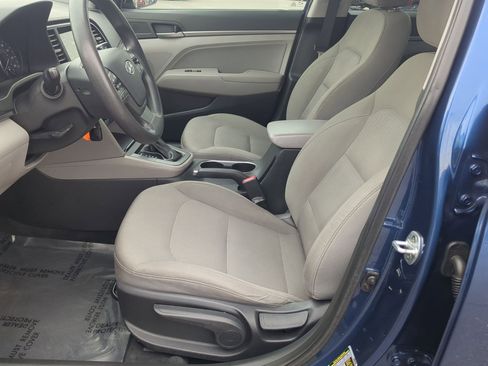 Used 2017 Hyundai Elantra SE image 15