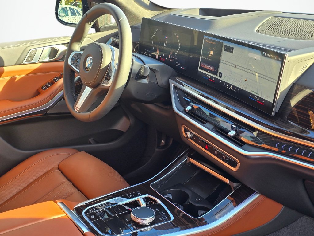 Used 2026 BMW X5 xDrive40i w/ M Sport Package AWD/4WD image 28