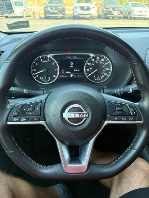 Used 2025 Nissan Sentra SR FWD image 8