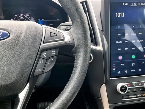 Used 2022 Ford Edge SEL w/ Sport Appearance Package image 24