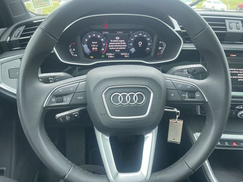 Used 2025 Audi Q3 2.0T Premium AWD/4WD image 19